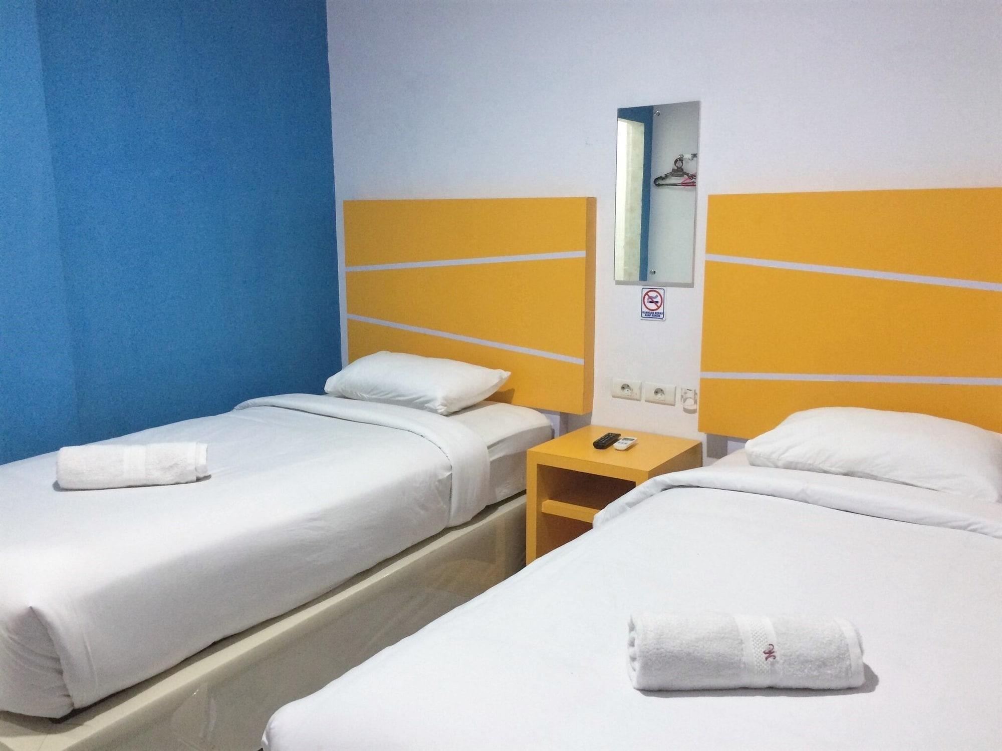 Oyo 1825 Marcopolo Homestay Pekanbaru Exteriér fotografie