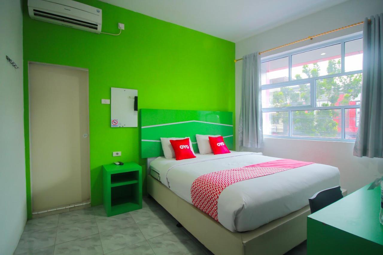 Oyo 1825 Marcopolo Homestay Pekanbaru Exteriér fotografie