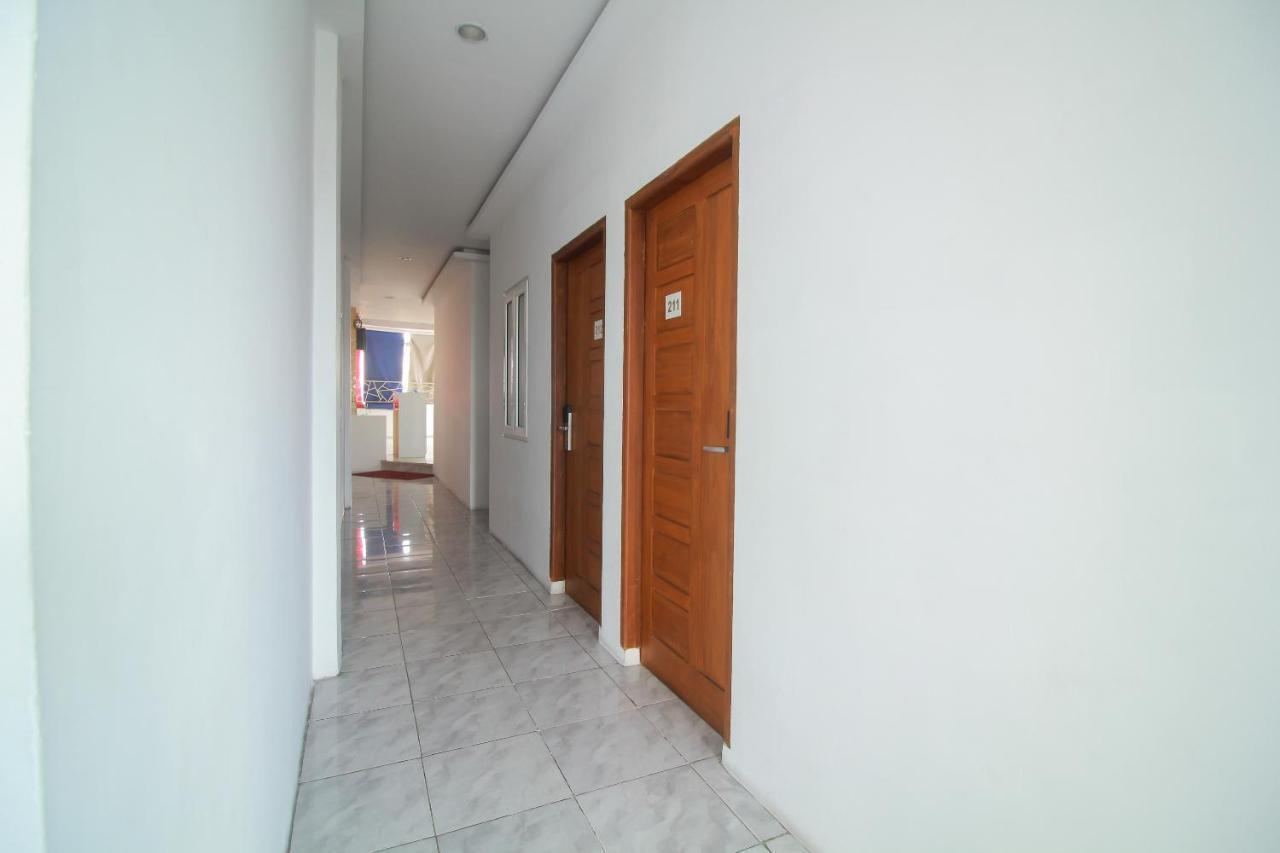 Oyo 1825 Marcopolo Homestay Pekanbaru Exteriér fotografie