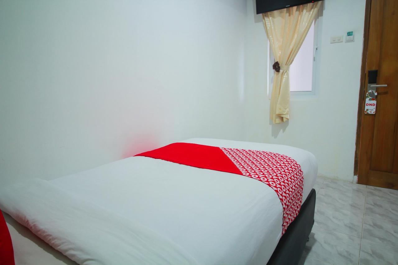 Oyo 1825 Marcopolo Homestay Pekanbaru Exteriér fotografie