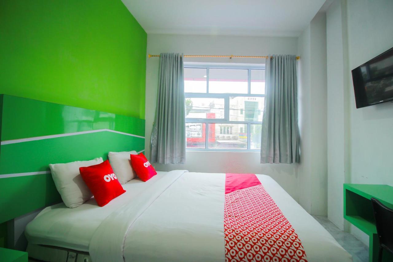 Oyo 1825 Marcopolo Homestay Pekanbaru Exteriér fotografie