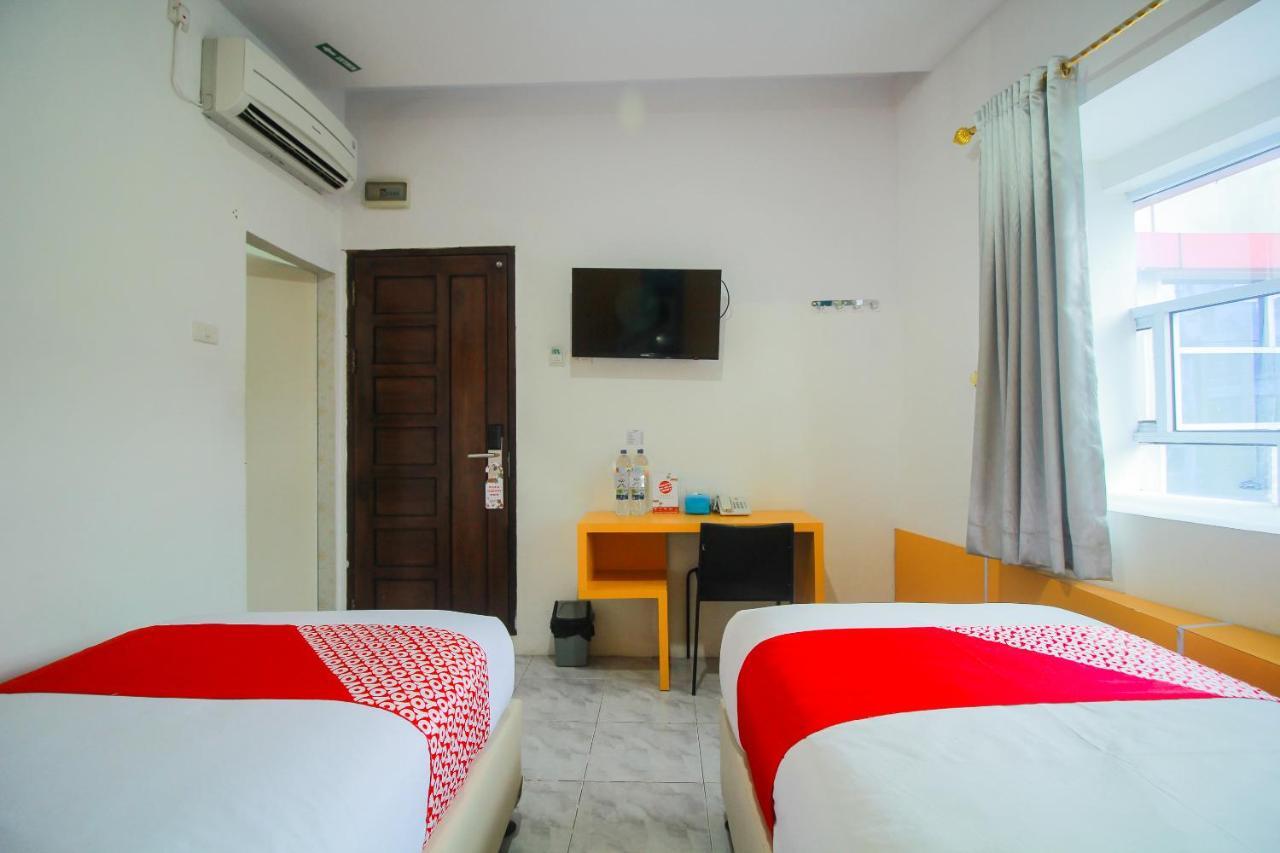 Oyo 1825 Marcopolo Homestay Pekanbaru Exteriér fotografie